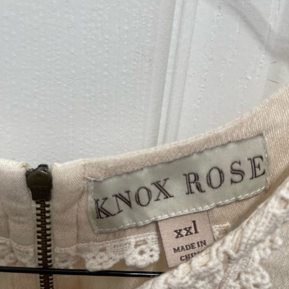 Knox Rose Cream Lace Detail Top - Picture 5 of 12